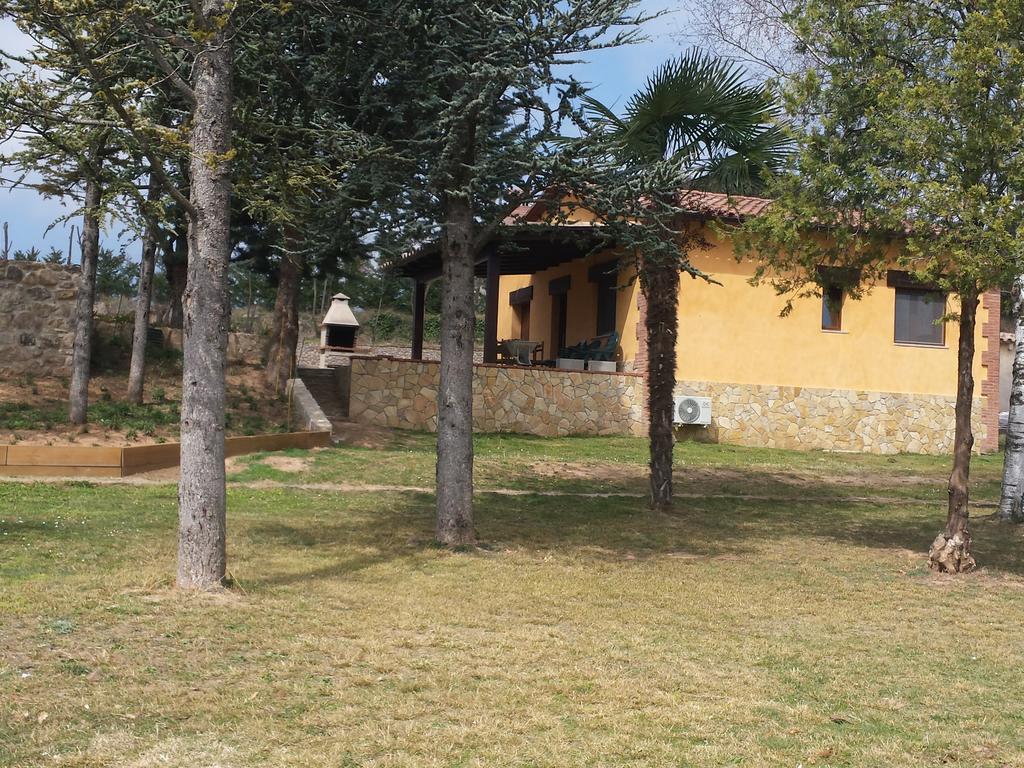 Gasthaus Casa Climent Aviá Exterior foto